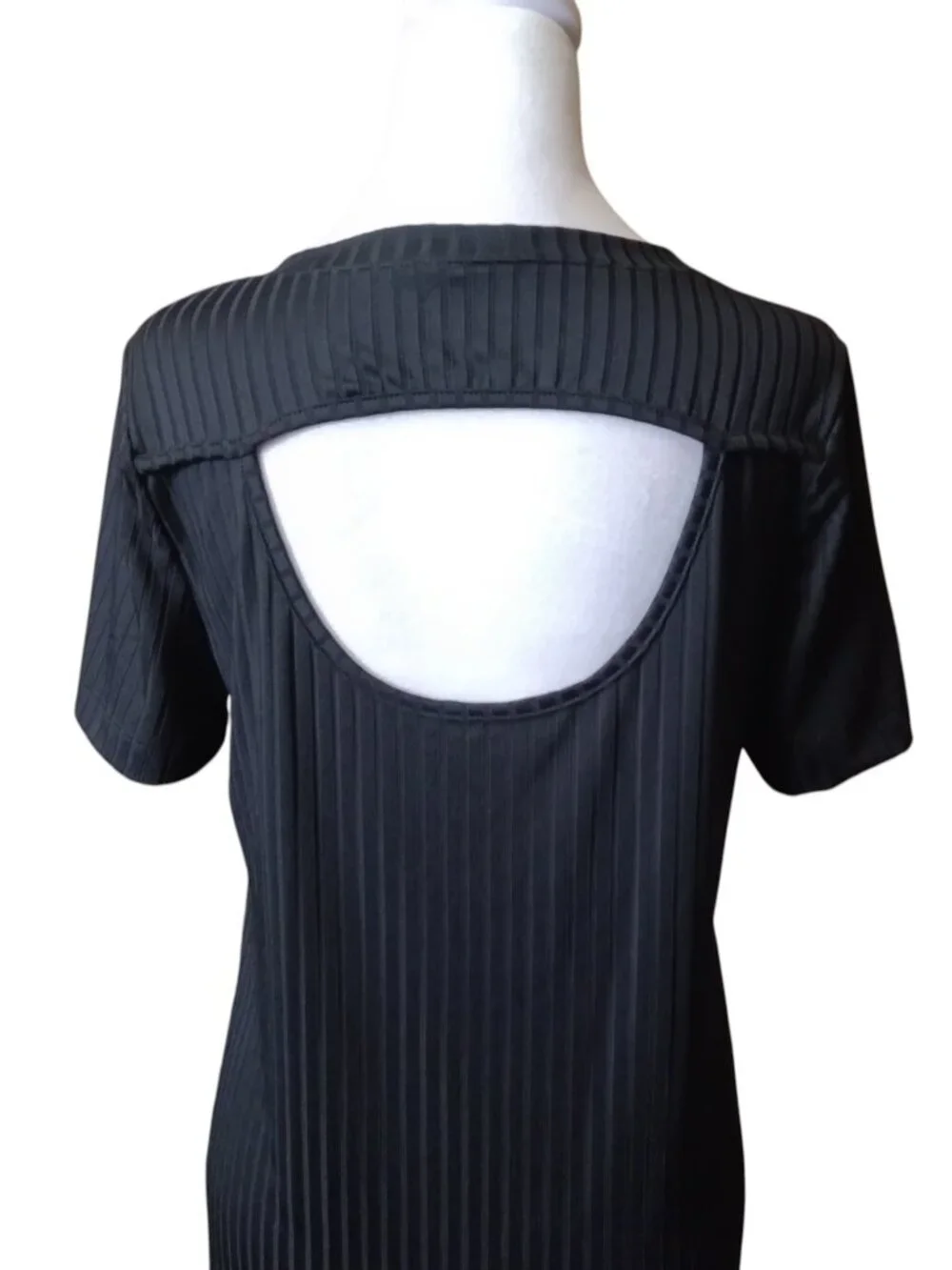 Maudye Jane XS Black Open Back Short Sleeve Classic Shirt Dress Contemporary